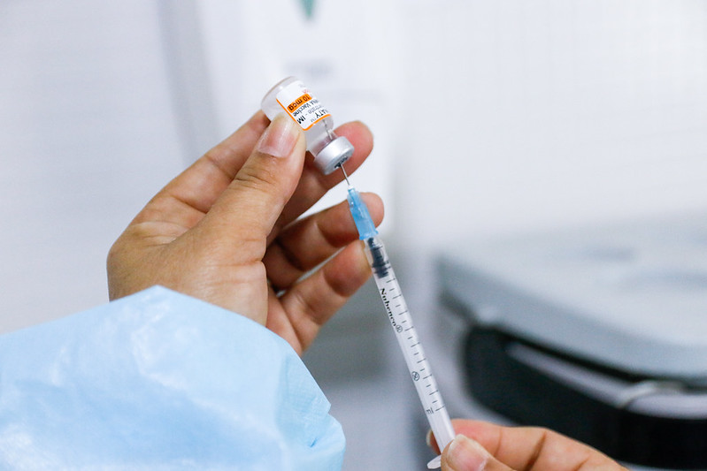 Vacina - Rogério Lameira