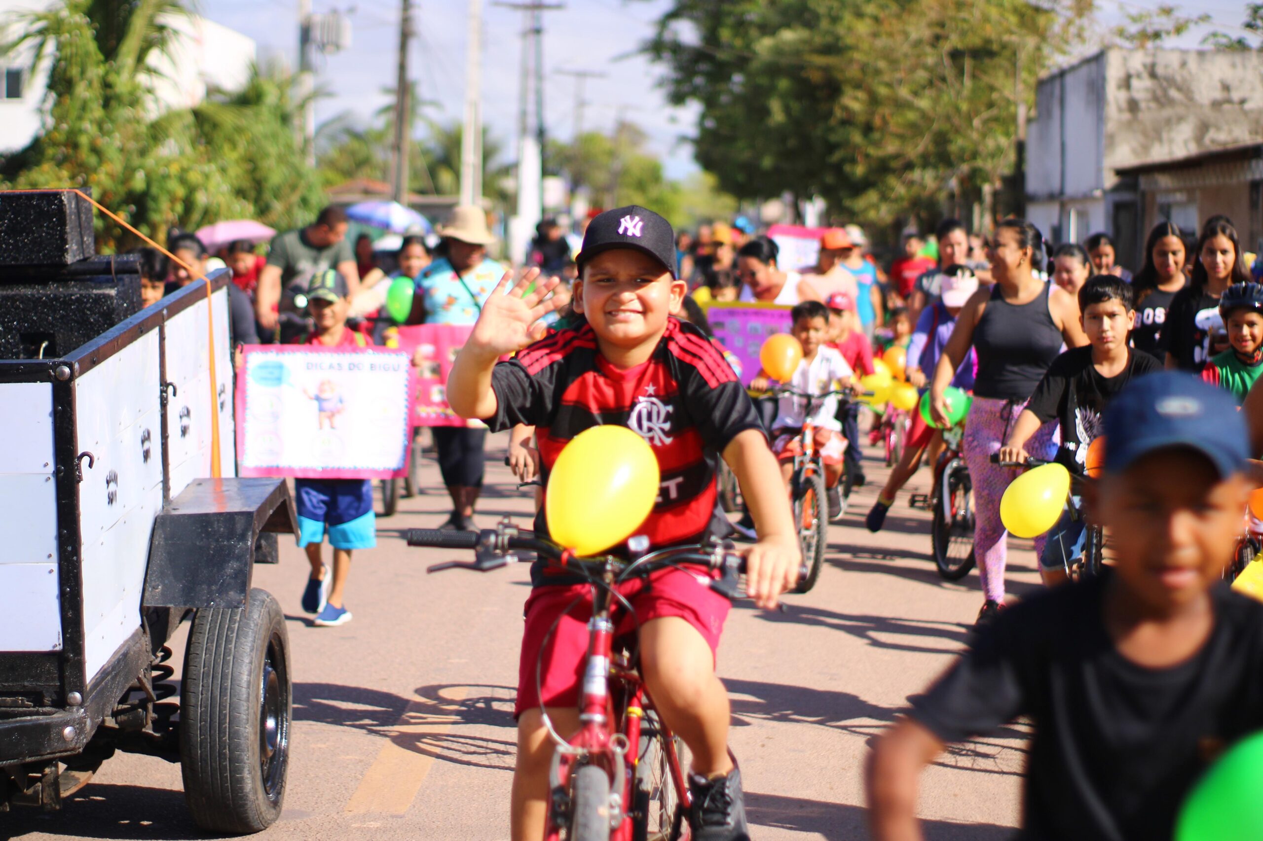 Mais de 600 pessoas participam do 1º Passeio Ciclístico do Centro de Educação Professor Bigú