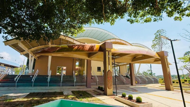 Confira a programação cultural de novembro do Teatro Municipal Fernando Canto