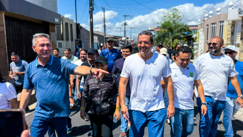 Prefeito Dr. Furlan entrega passarela, autoriza novas obras e visita frentes de trabalho