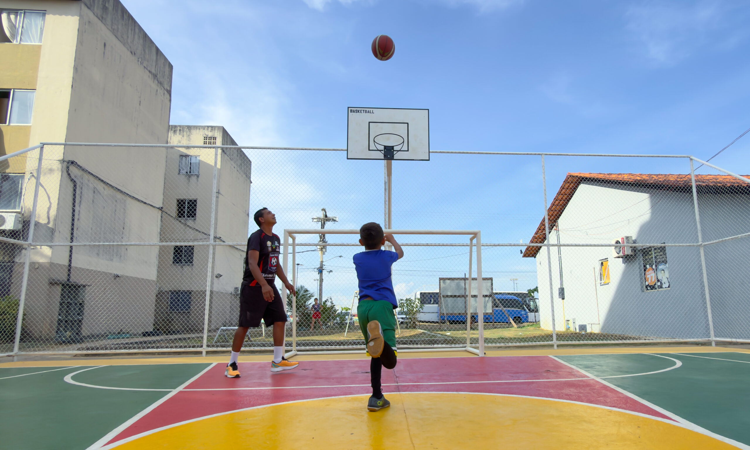 Prefeitura de Macapá entrega quadras revitalizadas no Macapaba e empossa nova secretária municipal