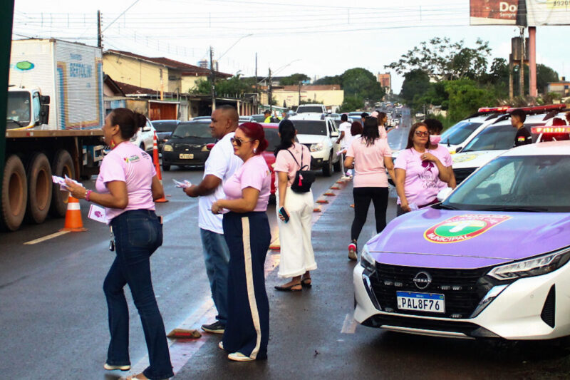 Blitz educativa mobiliza população no enfrentamento à violência contra a mulher em Macapá