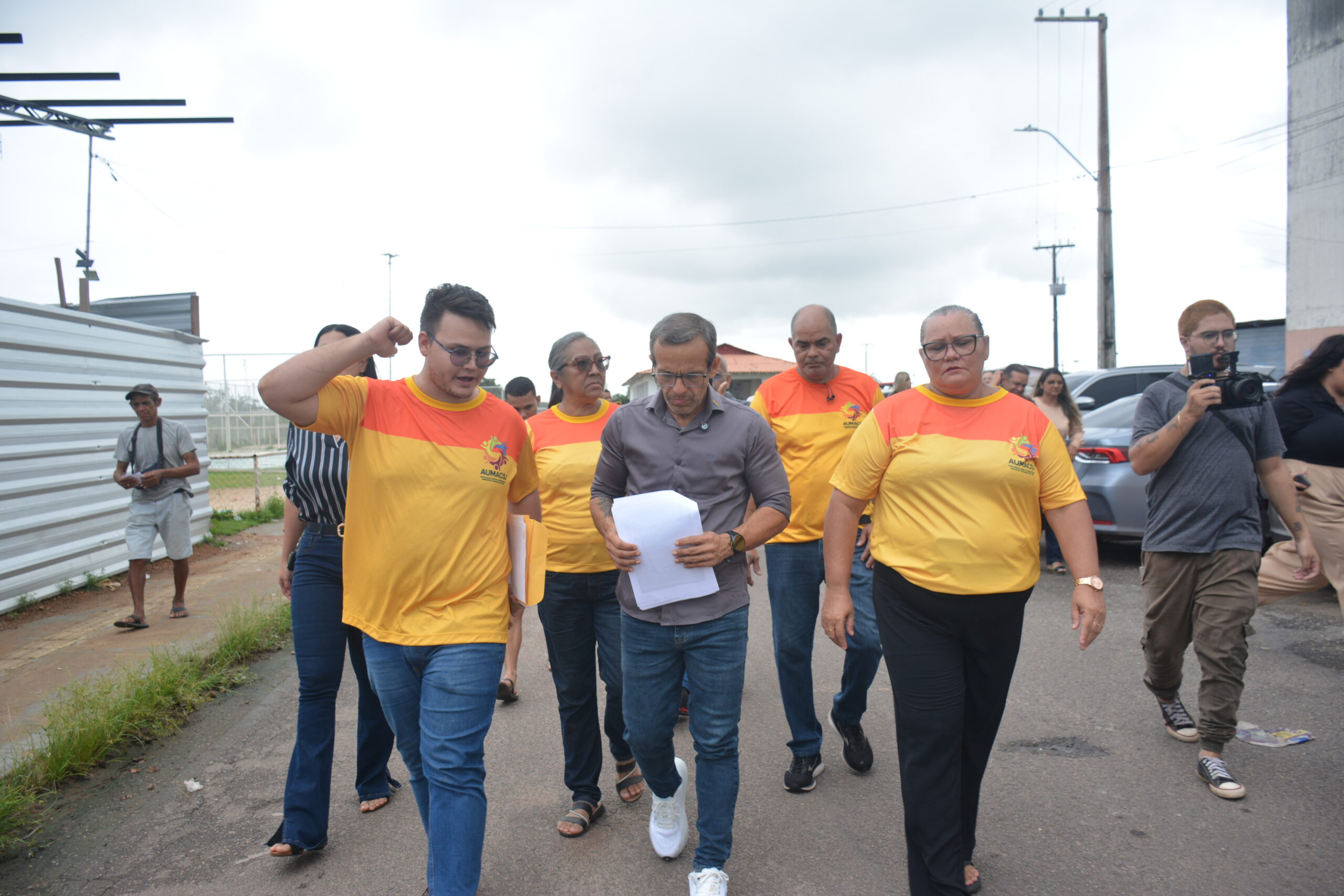 Prefeitura realiza mutirão no Habitacional São José