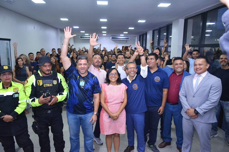 Pedro DaLua recebe Comissão dos Concurseiros da Guarda Municipal e Ctmac após atualização de edital
