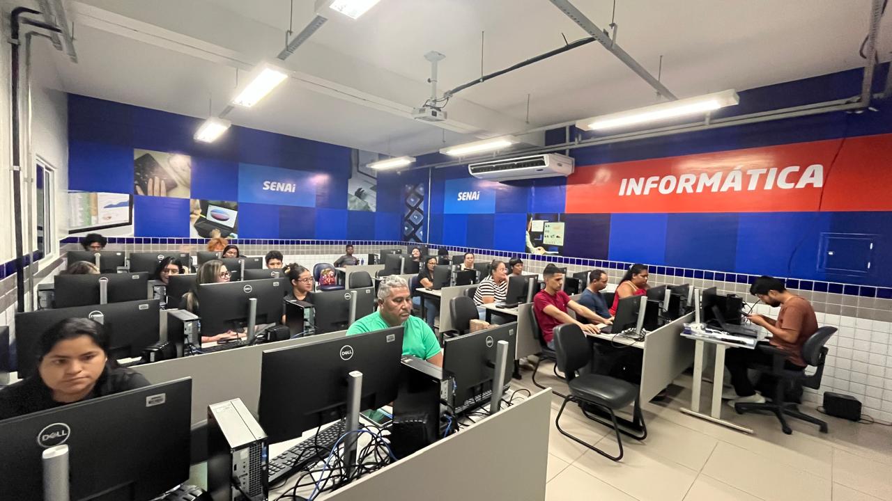 Prefeitura de Macapá qualifica trabalhadores para atender demanda da cadeia do petróleo