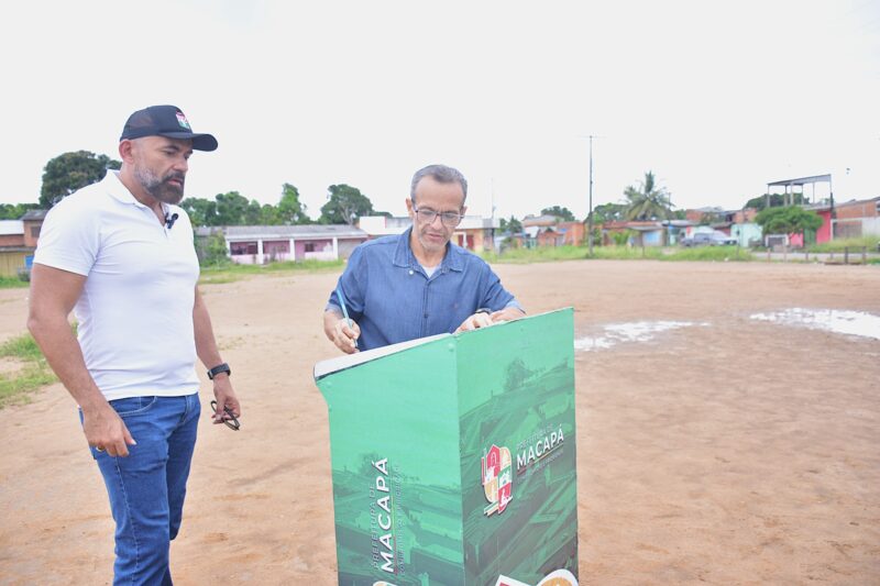 Prefeito Pedro DaLua assina ordem de serviço para construção de Complexo Esportivo Comunitário no Brasil Novo