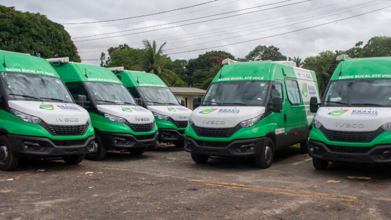 Macapá recebe ambulância do SAMU, unidade odontológica móvel e novos investimentos em saúde por meio do programa Agora Tem Especialista
